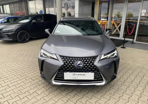 Lexus UX cena 129900 przebieg: 29702, rok produkcji 2020 z Dobrzyca małe 232